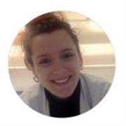 Laureata in Statistica e e laureanda in Matematica, con esperienza da insegnante pubblica e privata